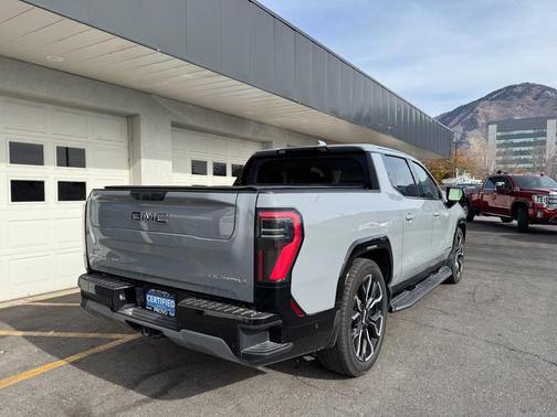 2024 GMC Sierra EV Denali