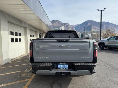 2024 GMC Sierra EV Denali