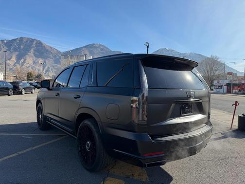 2025 Cadillac Escalade Sport