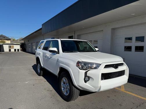 2022 Toyota 4Runner SR5 Premium