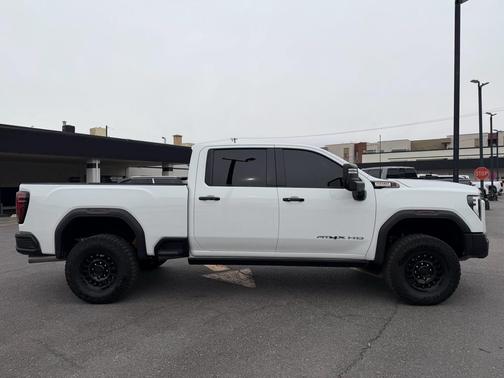 2025 GMC Sierra 2500 AT4X
