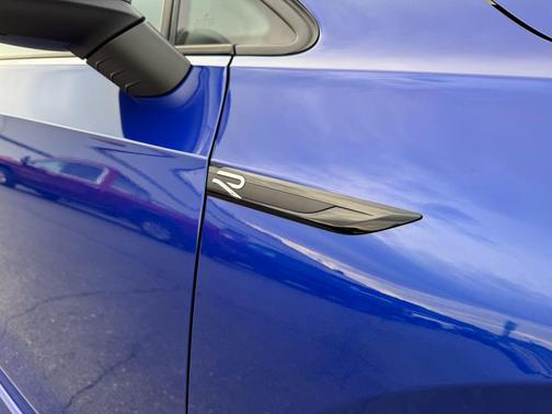 2024 Volkswagen Golf R 2.0T