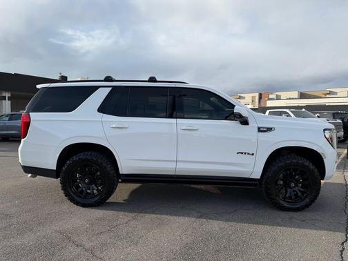 2021 GMC Yukon AT4