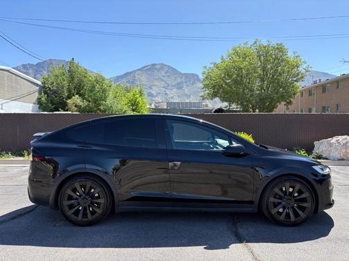 Black 2023 Tesla Model X