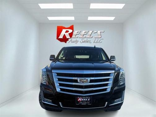 2018 Cadillac Escalade ESV Luxury