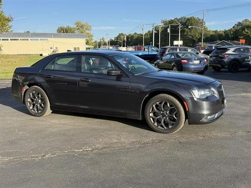2016 Chrysler 300 S