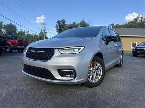 Silver Mist Clearcoat 2024 Chrysler Pacifica Touring-L