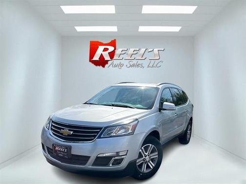 Silver Ice Metallic 2017 Chevrolet Traverse 1LT