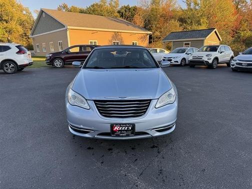 2012 Chrysler 200 Touring