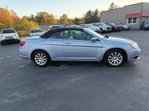2012 Chrysler 200 Touring