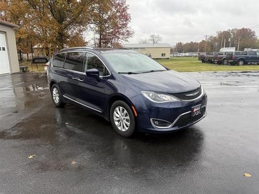 2019 Chrysler Pacifica Touring-L