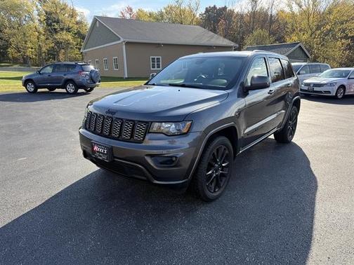 2017 Jeep Grand Cherokee Altitude
