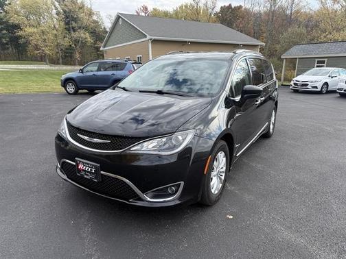2018 Chrysler Pacifica Touring-L