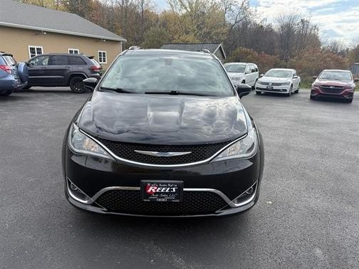 2018 Chrysler Pacifica Touring-L