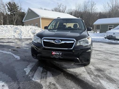 2016 Subaru Forester 2.5i