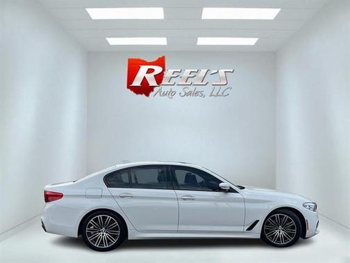 Alpine White 2018 BMW 540 i xDrive