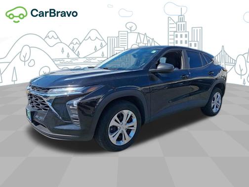 Mosaic Black Metallic 2024 Chevrolet Trax LS