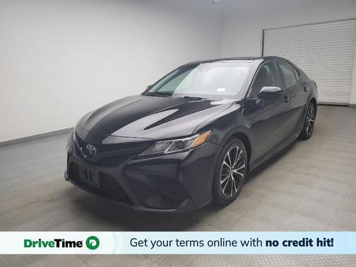 Midnight Black Metallic 2018 Toyota Camry SE