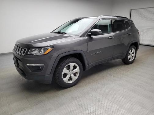 Granite Crystal Metallic Clearcoat 2018 Jeep Compass Latitude
