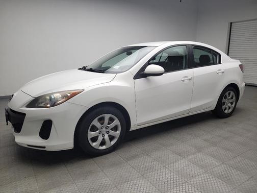 2013 Mazda Mazda3 i Sport