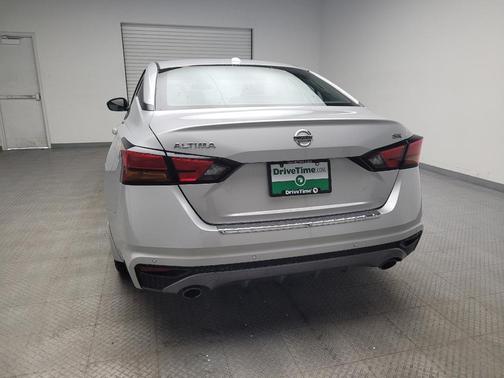 2022 Nissan Altima SR FWD