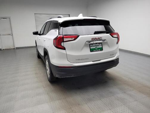 Summit White 2022 GMC Terrain SLE