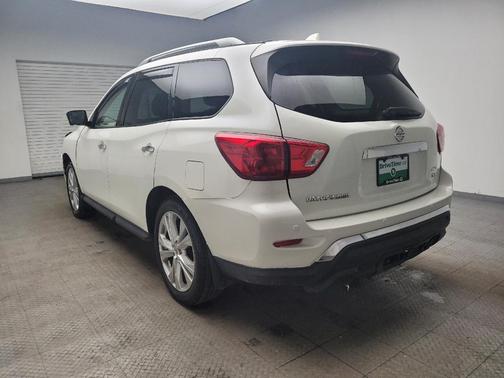 2019 Nissan Pathfinder SL