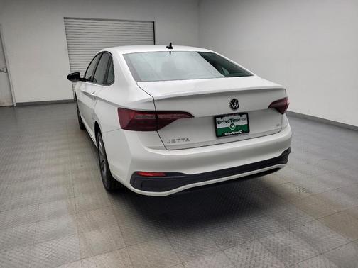 Oryx White Pearl 2022 Volkswagen Jetta 1.5T SE