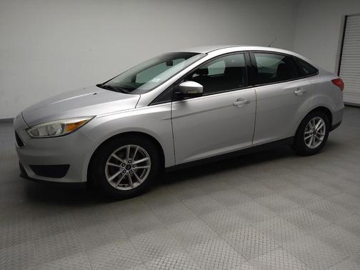 Ingot Silver 2016 Ford Focus SE