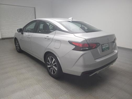 Brilliant Silver Metallic 2021 Nissan Versa 1.6 SV