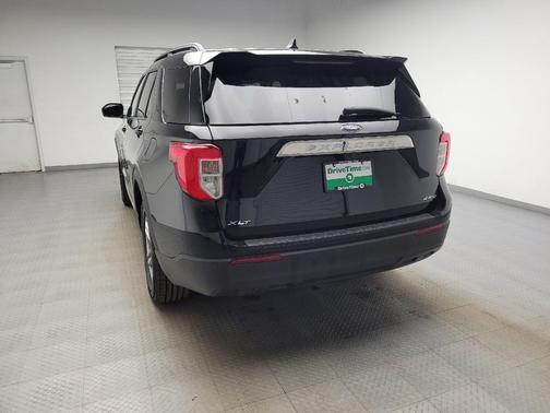 Agate Black Metallic 2022 Ford Explorer XLT