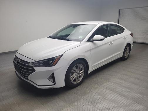 Quartz White Pearl 2019 Hyundai ELANTRA SEL