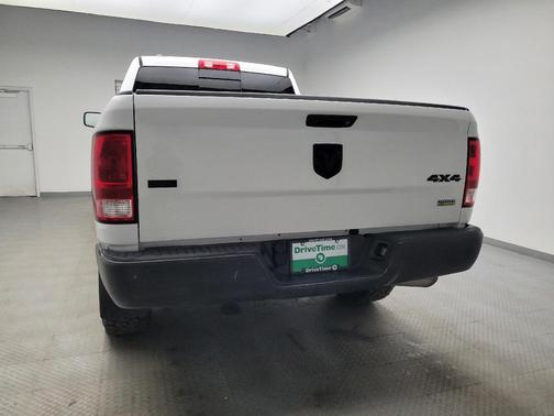 2018 RAM 1500 SLT