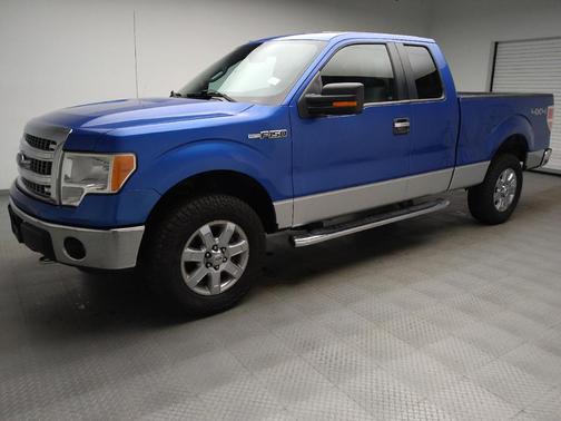 Blue 2013 Ford F-150 XLT