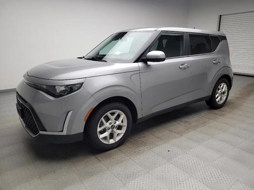 Steel Gray 2023 Kia Soul LX