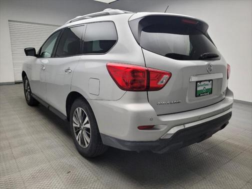 2018 Nissan Pathfinder SL