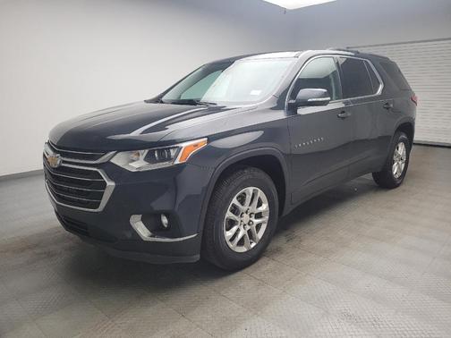 Graphite Metallic 2021 Chevrolet Traverse LT Cloth