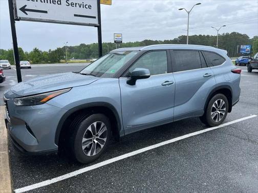 2024 Toyota Highlander Hybrid XLE