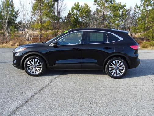 2020 Ford Escape Titanium