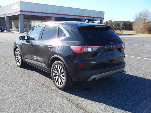 2020 Ford Escape Titanium