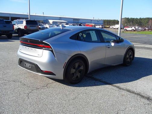 2024 Toyota Prius LE