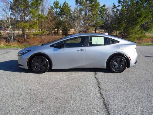 2024 Toyota Prius LE