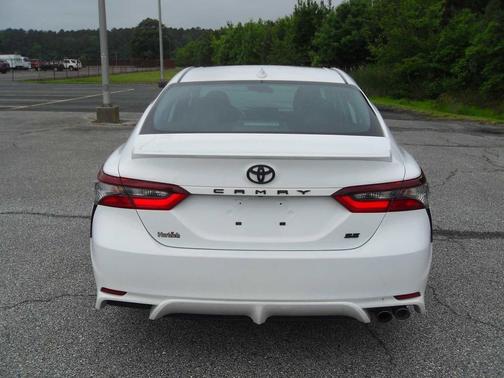 Ice Cap 2023 Toyota Camry SE