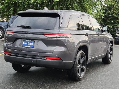 2023 Jeep Grand Cherokee Altitude