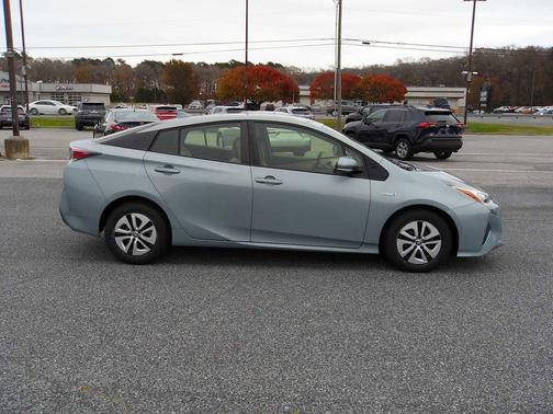 2016 Toyota Prius Two Eco