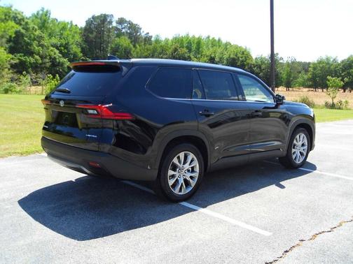 Midnight Black Metallic 2026 Toyota Grand Highlander Hybrid Limited