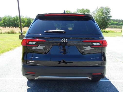 Midnight Black Metallic 2026 Toyota Grand Highlander Hybrid Limited