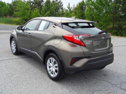 2021 Toyota C-HR LE