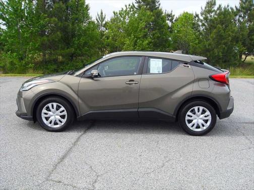 2021 Toyota C-HR LE