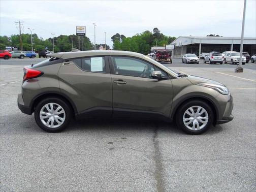 2021 Toyota C-HR LE
